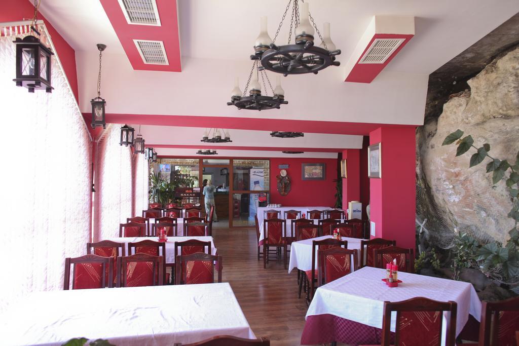 Ribarska Sreshta Family Hotel Zarewo Exterior foto
